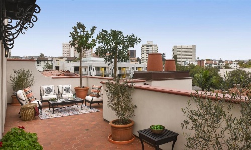 Plaza la Reina image 10