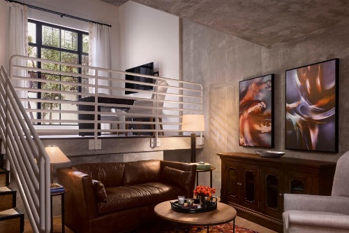 Plaza la Reina image 23