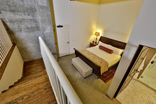 Plaza la Reina image 24